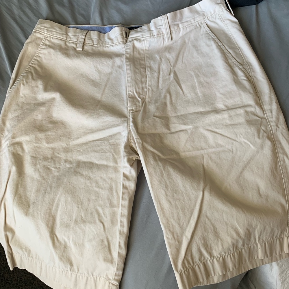Jcrew Men's chino style shorts
